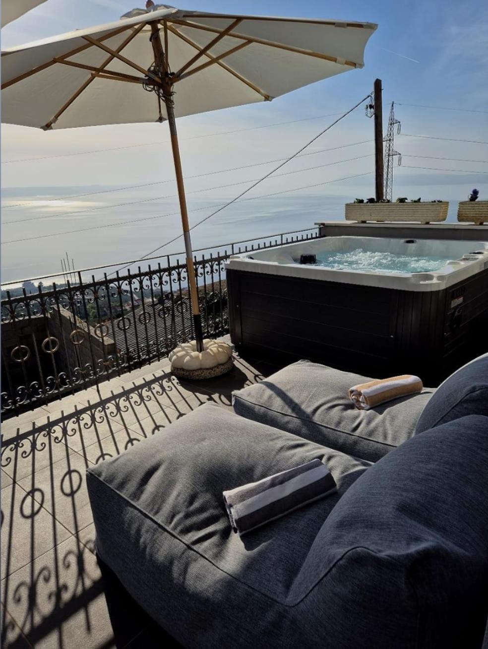 Holliday Home Alida With Jacuzzi Podgora Exterior photo